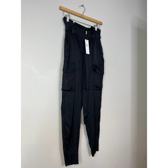 L'Agence Roxy Paperbag Cargo Cropped Pants Women's Black Size: 0 NWT - Picture 3 of 8